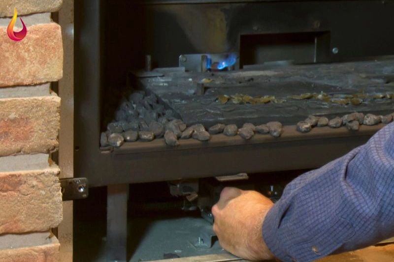 راهکارهای عملی و سریع برای رفع مشکل روشن نشدن شومینه